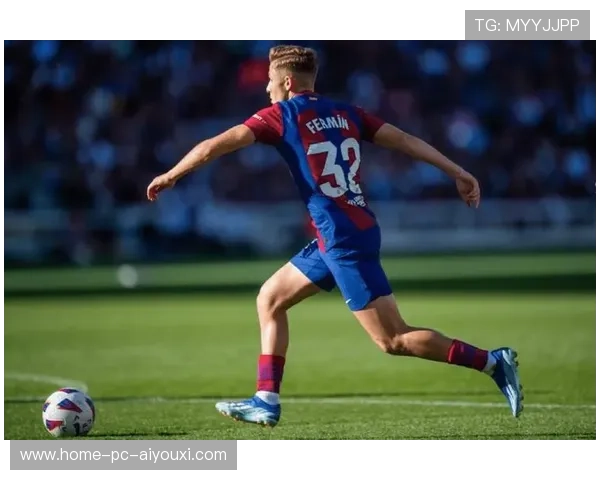 贝林厄姆连续假动作摆脱后突施冷射,英格兰场面全面活跃 贝林厄姆连续假动作摆脱后突施冷射,英格兰场面全面活跃